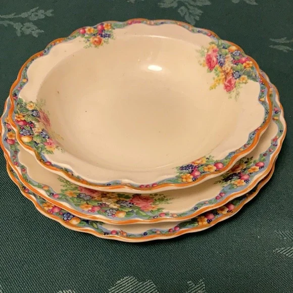 Vintage and rare Old Hall ivory ware, Pasadena replacement plates. - Picture 5 of 5